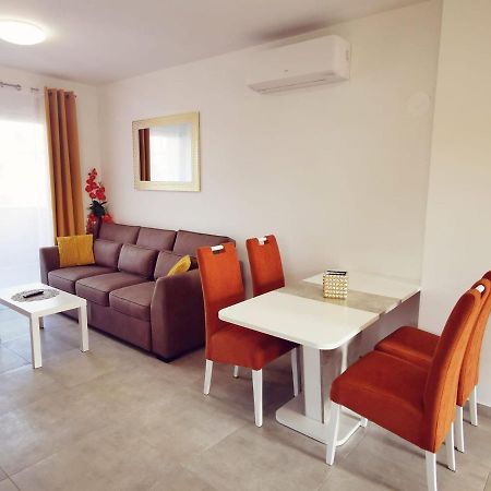 Apartmani Marco,Lukas,Patrick,David,Blizu Centra I Mora Sa Free Privatnim Parkingom Pula Ngoại thất bức ảnh