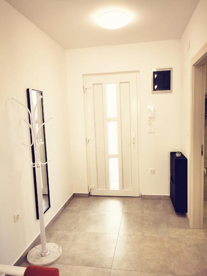 Apartmani Marco,Lukas,Patrick,David,Blizu Centra I Mora Sa Free Privatnim Parkingom Pula Ngoại thất bức ảnh