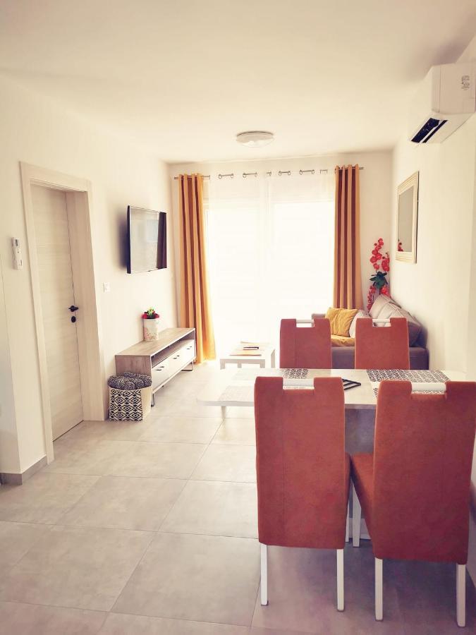 Apartmani Marco,Lukas,Patrick,David,Blizu Centra I Mora Sa Free Privatnim Parkingom Pula Ngoại thất bức ảnh