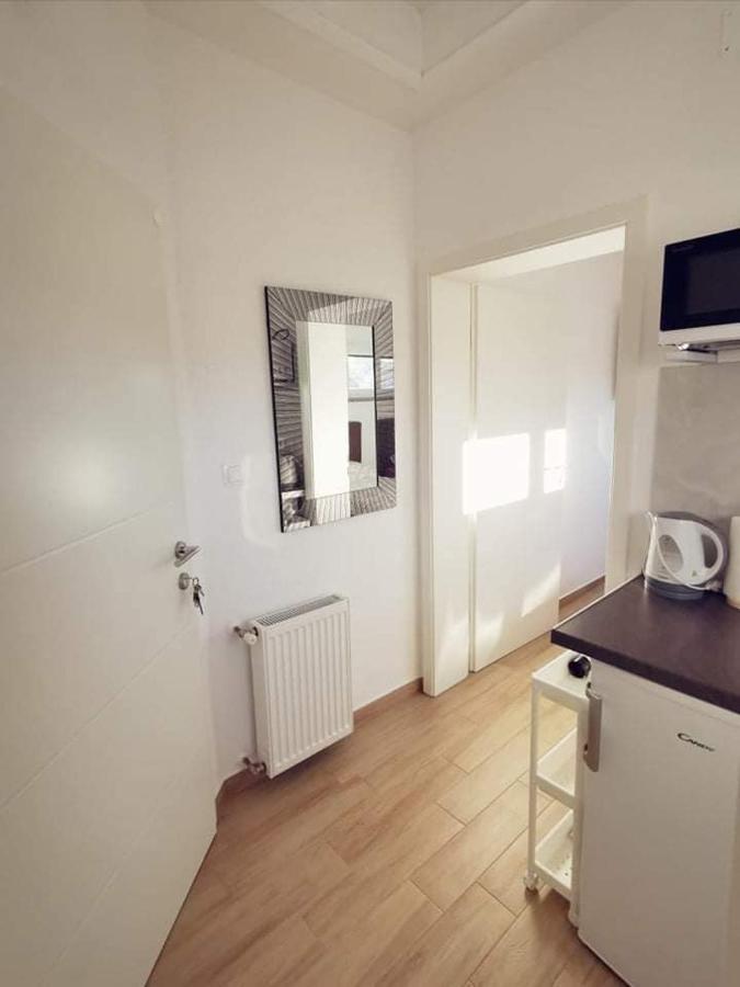 Apartmani Marco,Lukas,Patrick,David,Blizu Centra I Mora Sa Free Privatnim Parkingom Pula Ngoại thất bức ảnh