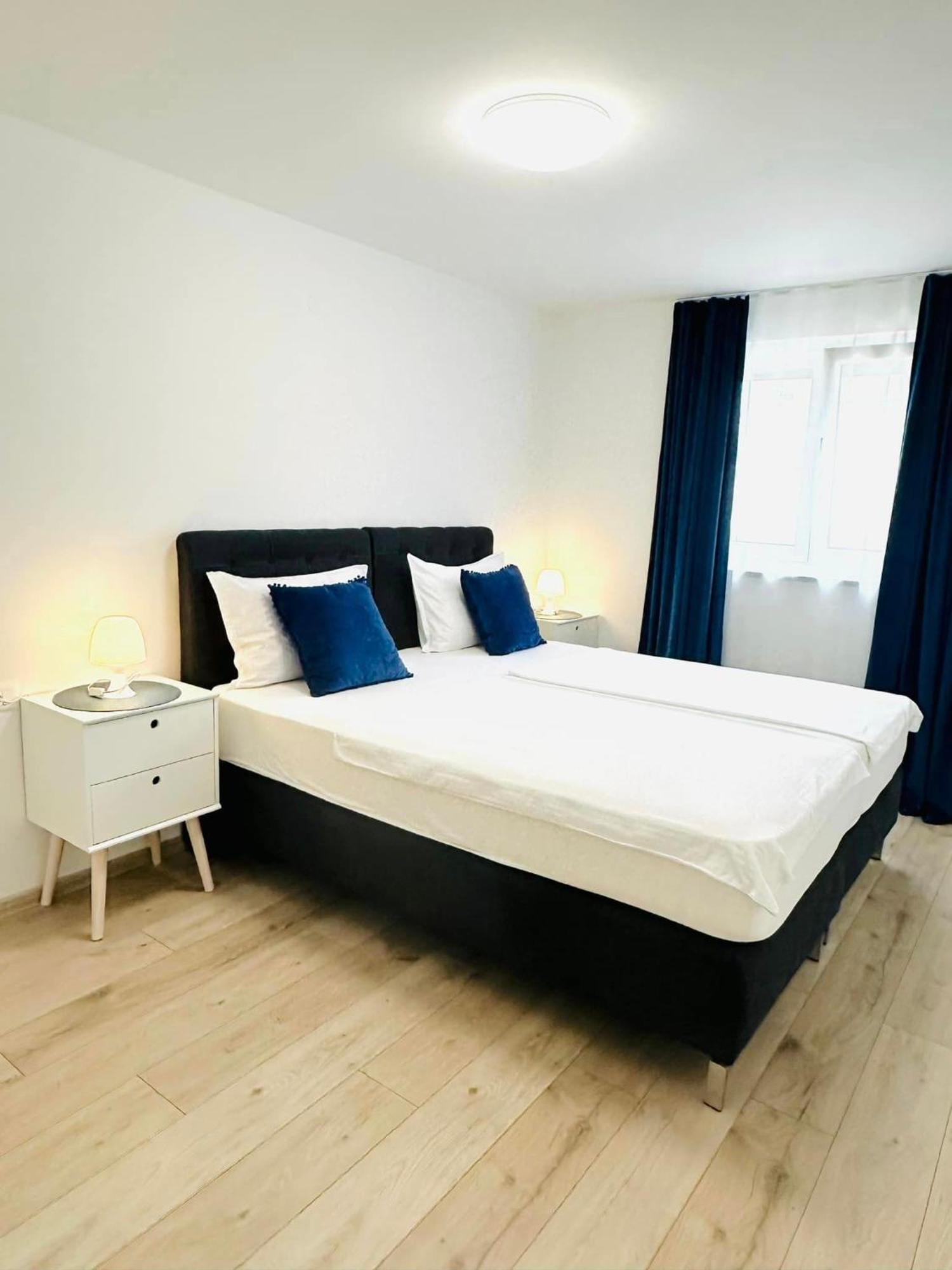 Apartmani Marco,Lukas,Patrick,David,Blizu Centra I Mora Sa Free Privatnim Parkingom Pula Ngoại thất bức ảnh